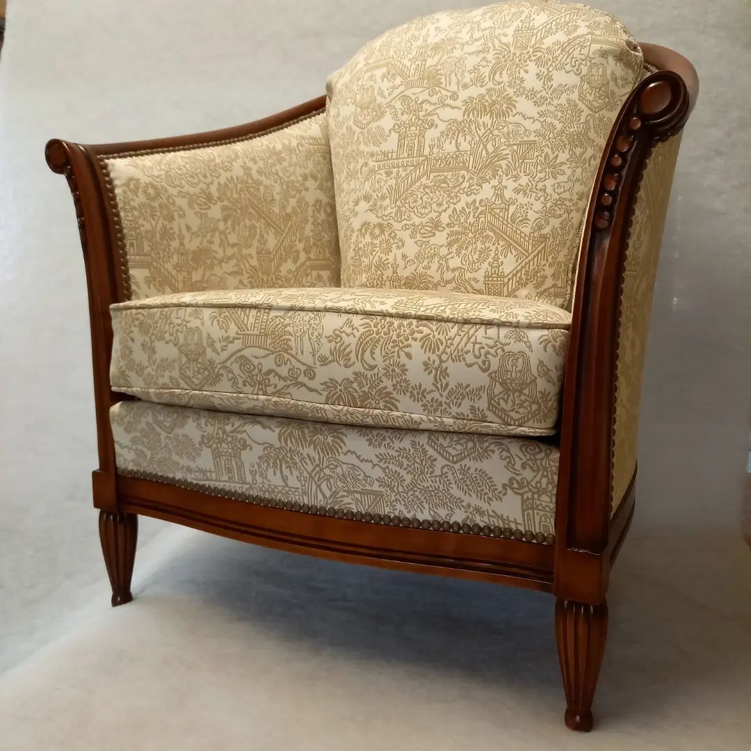 Garnissage et restauration de fauteuils anciens